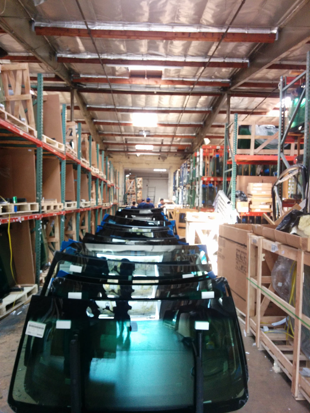 Auto Glass Repair Monrovia local technicians working