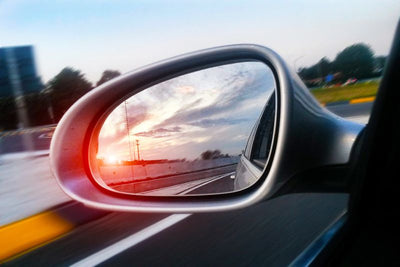The Top 5 Signs Your Auto Glass Mirror Needs Repair