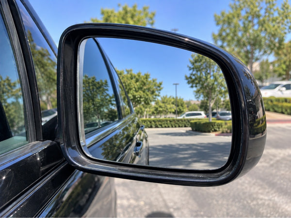 New car side mirror after replacement by Doctor Auto Glass
